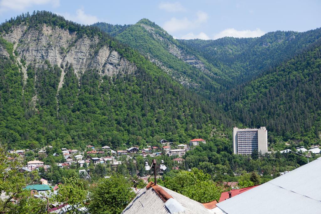 Guest House Salome Borjomi Exterior photo