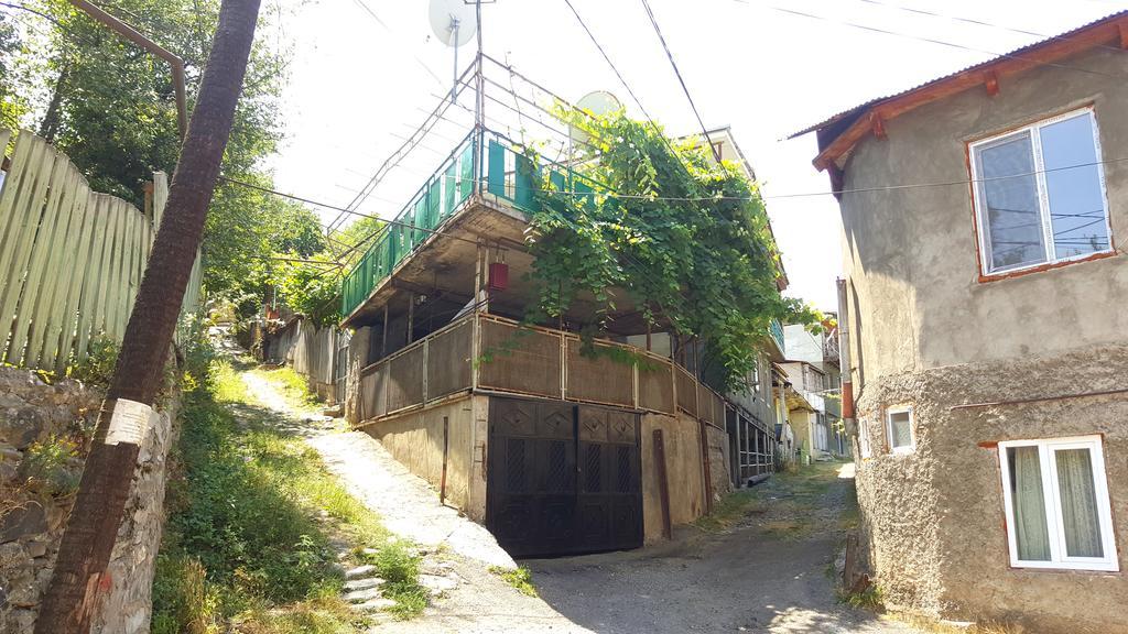 Guest House Salome Borjomi Exterior photo