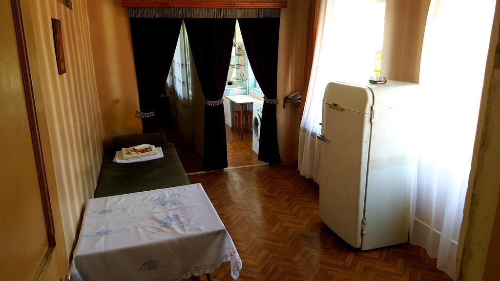 Guest House Salome Borjomi Exterior photo